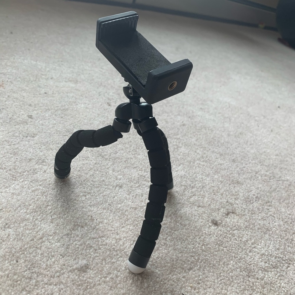 Phone tripod